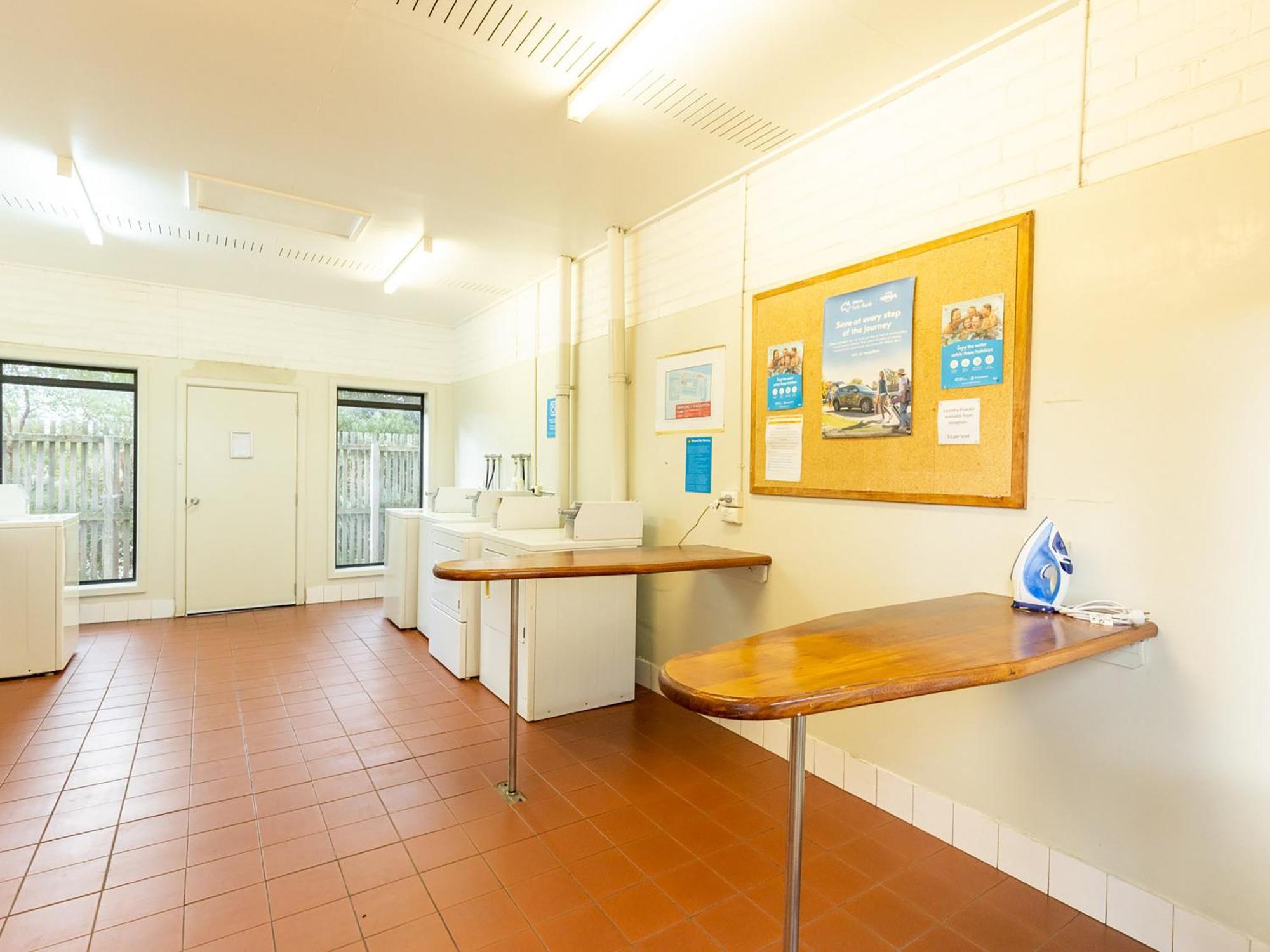 NRMA Bairnsdale Riverside Holiday Park Dış mekan fotoğraf
