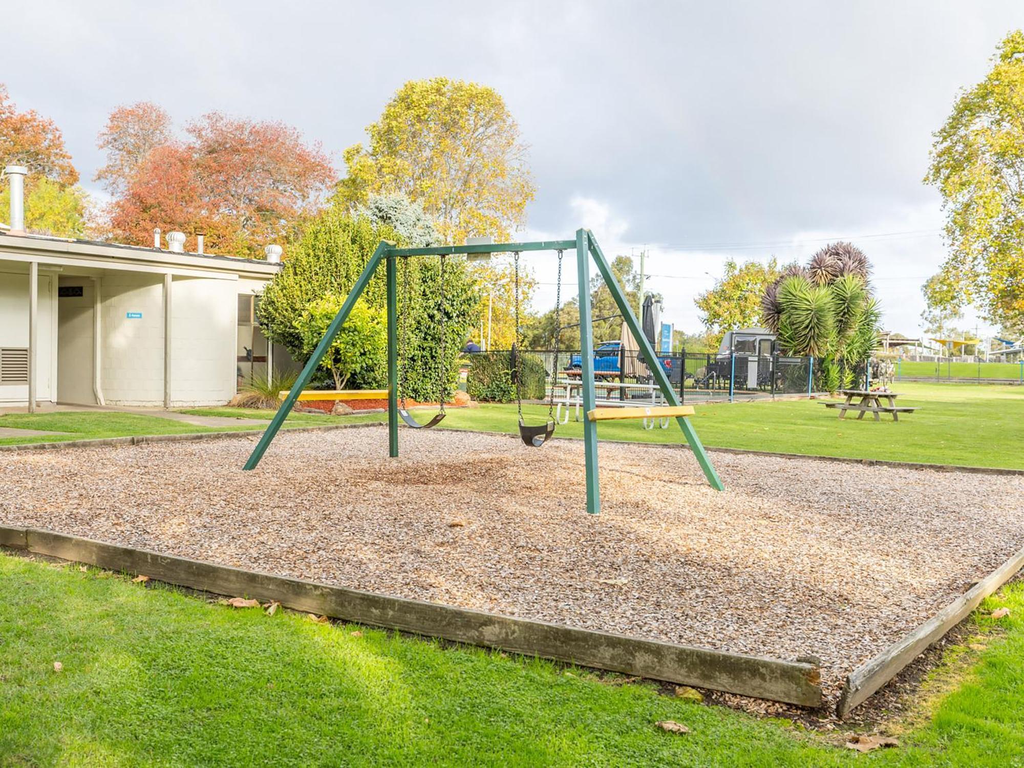 NRMA Bairnsdale Riverside Holiday Park Dış mekan fotoğraf