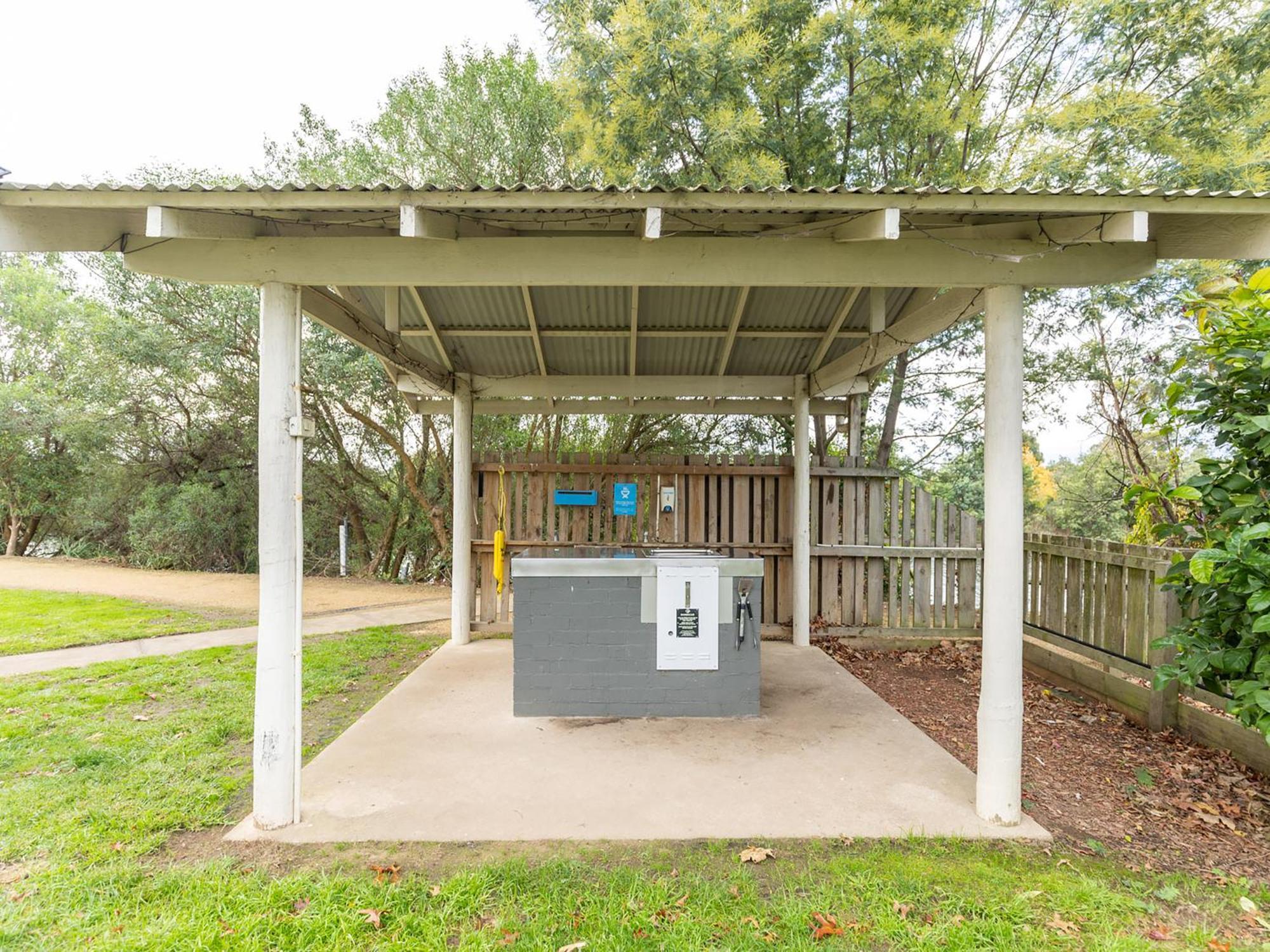 NRMA Bairnsdale Riverside Holiday Park Dış mekan fotoğraf
