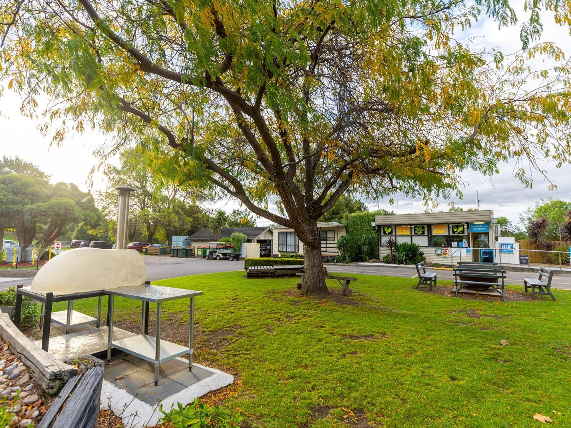 NRMA Bairnsdale Riverside Holiday Park Dış mekan fotoğraf